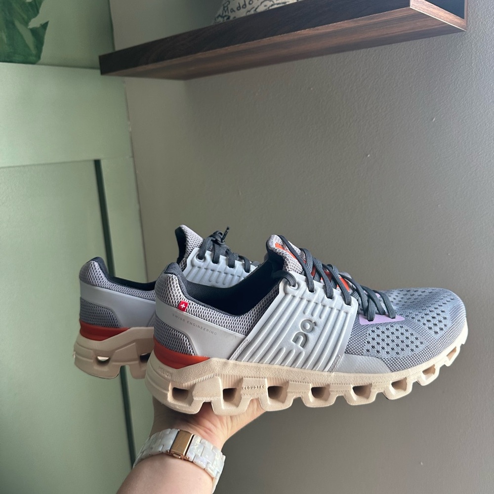 On Running Women's Cloudswift Running Shoes in Light Gray, Navy & Peach